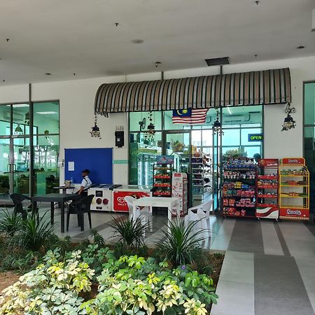 Hideaway At Cybersquare Leilighet Cyberjaya Eksteriør bilde